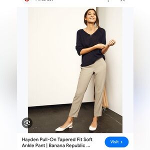 Banana Republic Hayden pull-on ankle trousers. Size 2, from TV show wardrobe